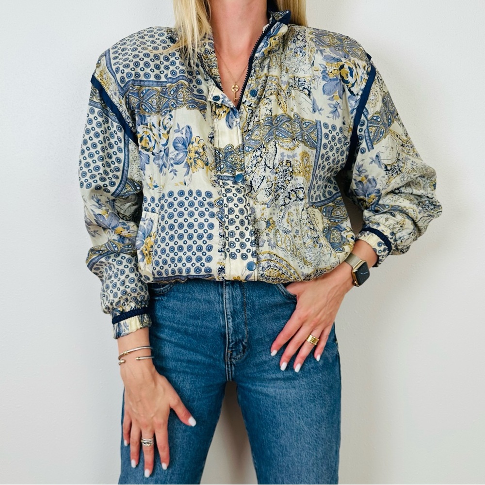 Vintage Details Sportswear 100% silk floral parsley print padded bomber jacket - Picture 3 of 9